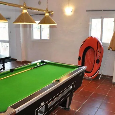 5 Bedroom To Rent In La Sierrezuela, Mijas Villa *